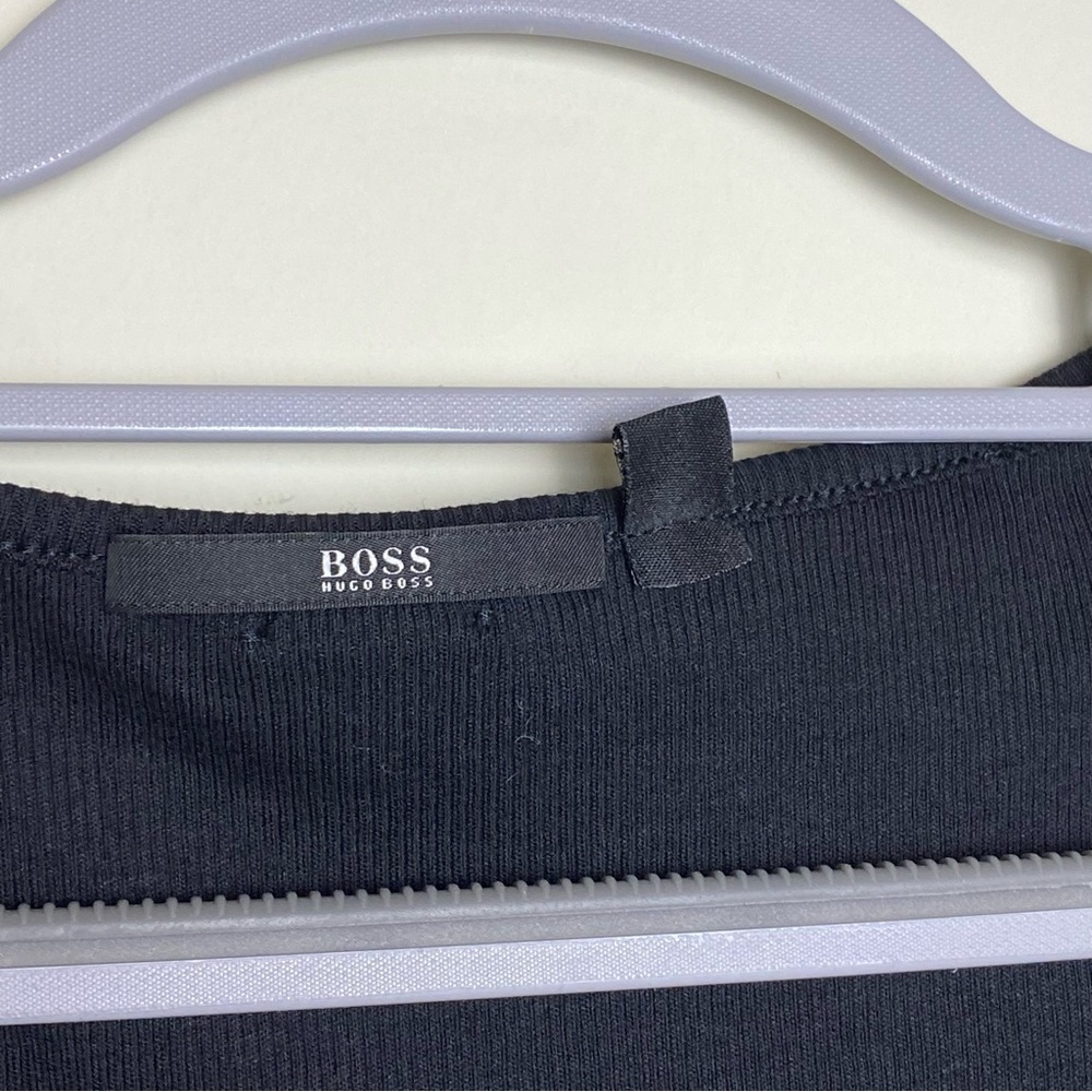 Hugo Boss Ruffle Sleeve Tank with Ribbing. Size M - Picture 4 of 8